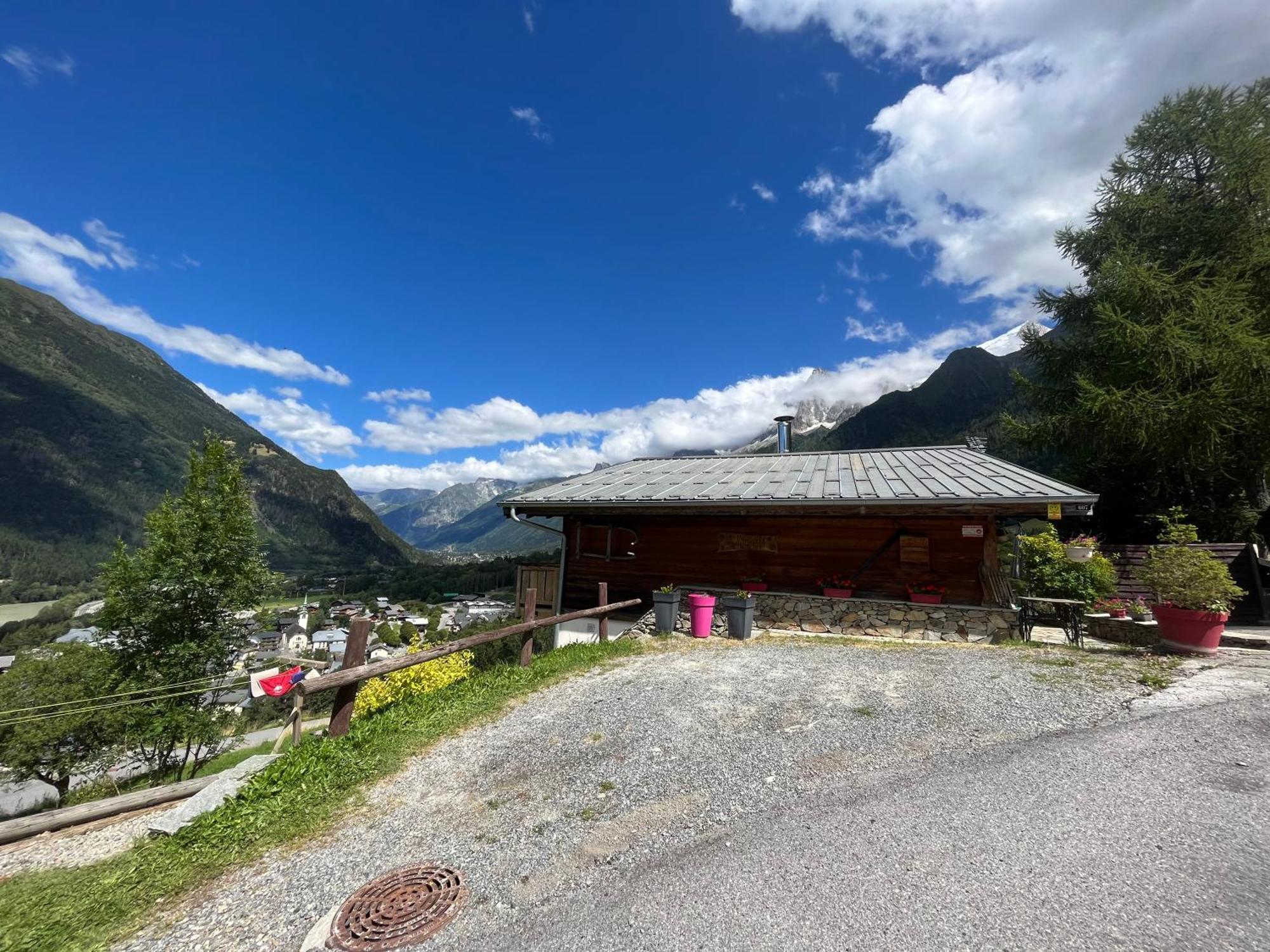 Amazing View Appartement Du Chalet 莱苏什 外观 照片